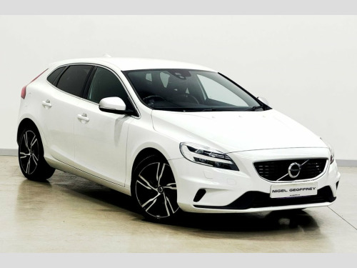 Volvo V40  2.0 D2 R-Design Pro Hatchback 5dr Diesel Manual Eu