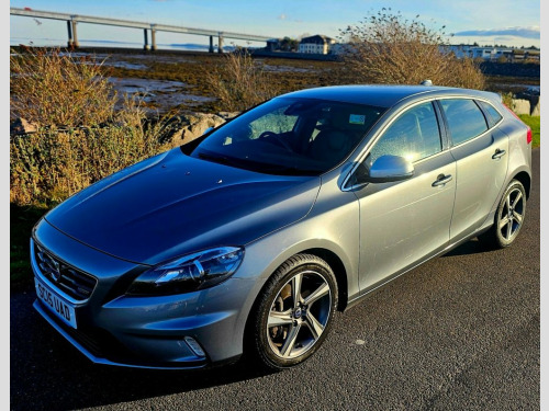 Volvo V40  2.0 D3 R-Design Lux Nav Hatchback 5dr Diesel Manua