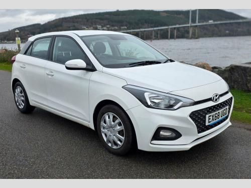 Hyundai i20  1.2 S Connect Hatchback 5dr Petrol Manual Euro 6 ( 