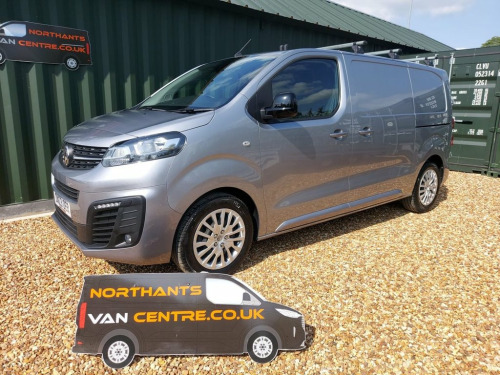 Vauxhall Vivaro  1.5 Turbo D 2700 Pro Panel Van 6dr Diesel Manual L
