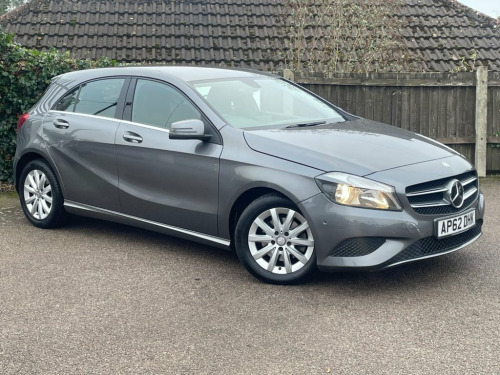 Mercedes-Benz A-Class A180 1.6 A180 BlueEfficiency SE Hatchback 5dr Petrol 7G