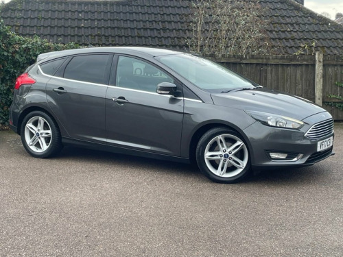 Ford Focus  1.0T EcoBoost Titanium Hatchback 5dr Petrol Manual