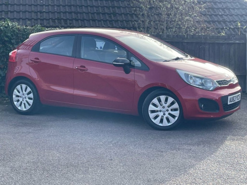 Kia Rio  1.25 2 Hatchback 5dr Petrol Manual Euro 5 (84 bhp)