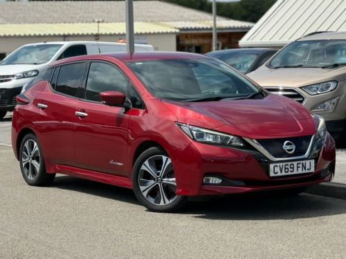 Nissan Leaf  40kWh Tekna Hatchback 5dr Electric Auto (150 ps)