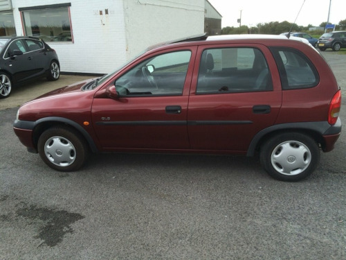Vauxhall Corsa  1.2i GLS Hatchback 5dr Petrol Manual (151 g/km, 64
