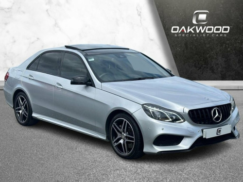Mercedes-Benz E-Class E350 3.0 E350 V6 BlueTEC AMG Night Edition (Premium Plu