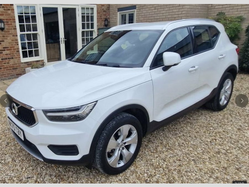 Volvo XC40  1.5 T3 Momentum SUV 5dr Petrol Auto Euro 6 (s/s) (