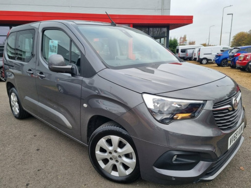 Vauxhall Combo  1.5 Turbo D BlueInjection Energy MPV 5dr Diesel Au