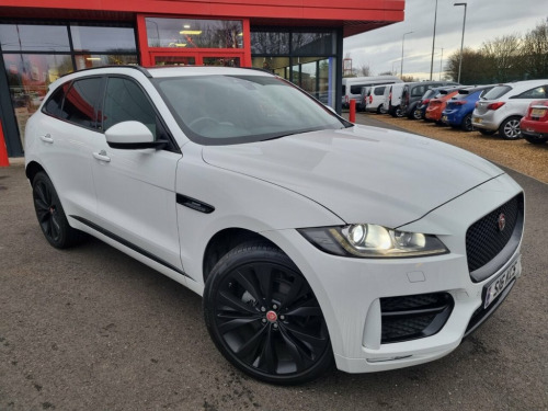 Jaguar F-PACE  2.0 D240 R-Sport SUV 5dr Diesel Auto AWD Euro 6 (s