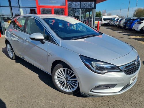 Vauxhall Astra  1.6 CDTi ecoFLEX Elite Nav Hatchback 5dr Diesel Ma