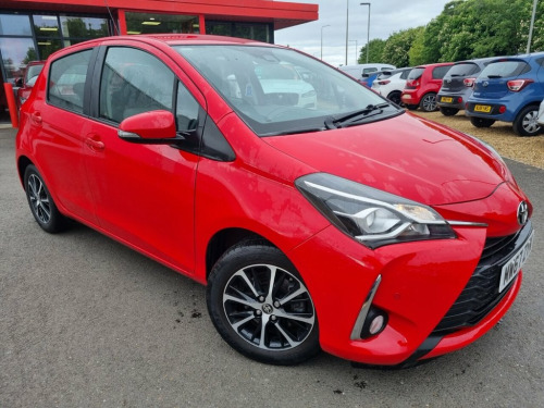 Toyota Yaris  1.5 VVT-i Icon Tech Hatchback 5dr Petrol Manual Eu