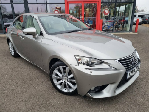 Lexus IS  2.5 300h Luxury Saloon 4dr Petrol Hybrid E-CVT Eur 