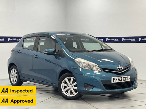 Toyota Yaris  1.33 Dual VVT-i TR Hatchback 5dr Petrol Manual Eur