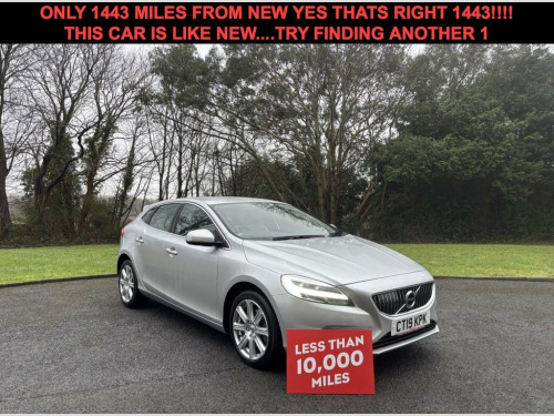 Volvo V40  2.0 T3 GPF Inscription Hatchback 5dr Petrol Manual