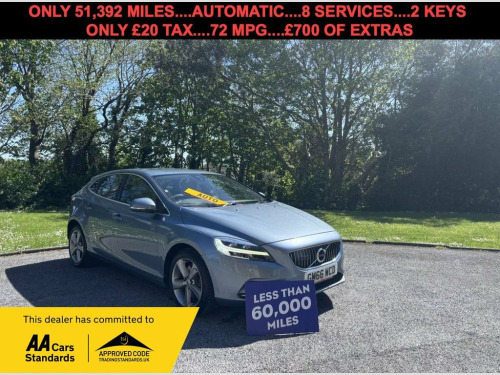 Volvo V40  2.0 D2 Inscription Hatchback 5dr Diesel Auto Euro 