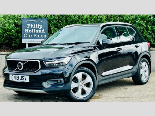 Volvo XC40  2.0 D3 MOMENTUM PRO 5d 148 BHP