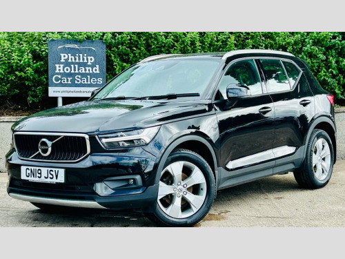 Volvo XC40  2.0 D3 MOMENTUM PRO 5d 148 BHP