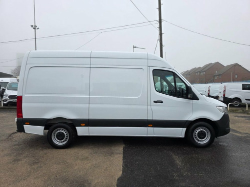 Mercedes-Benz Sprinter  2.1 316 CDI MWB RWD L2 H2 163 BHP [EURO 6] 