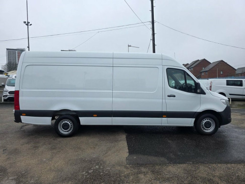 Mercedes-Benz Sprinter  2.0 315 CDI PROGRESSIVE LWB RWD L3 H2 150 BHP [EUR 