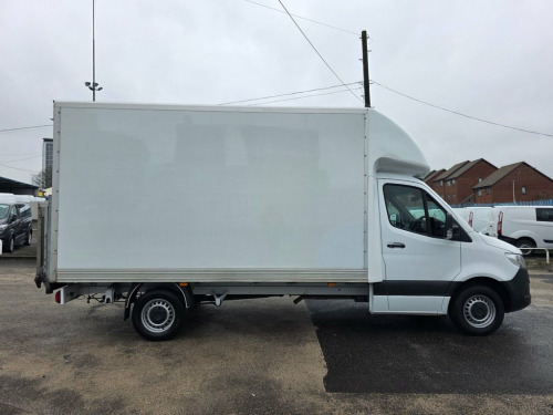 Mercedes-Benz Sprinter  2.0 315 CDI PROGRESSIVE LWB LUTON TAILIFT RWD L3 1 