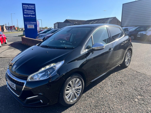 Peugeot 208  1.2 PURETECH ALLURE 5d 82 BHP RECENT SERVICE HISTO