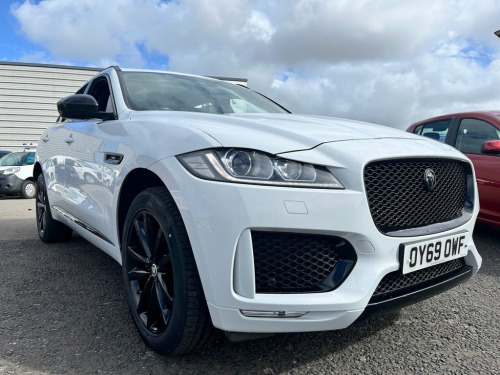 Jaguar F-PACE  2.0 CHEQUERED FLAG AWD 5d 178 BHP