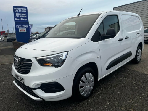 Vauxhall Combo  1.5 Turbo D 2300 Sportive Panel Van 4dr Diesel Man