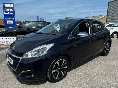 Peugeot 208  1.2 PureTech Tech Edition Hatchback 5dr Petrol Man