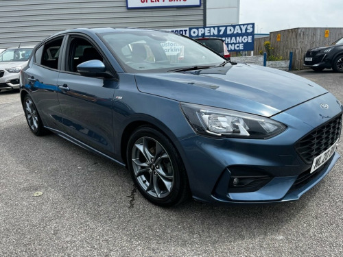 Ford Focus  1.5T EcoBoost ST-Line Hatchback 5dr Petrol Manual 