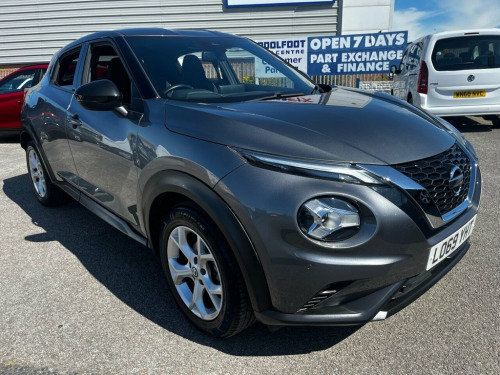 Nissan Juke  1.0 DIG-T N-Connecta SUV 5dr Petrol Manual Euro 6 