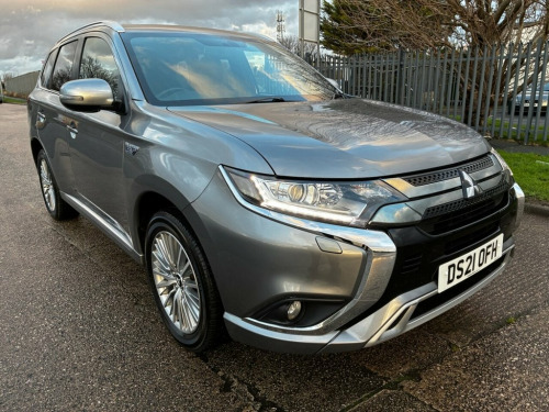 Mitsubishi Outlander  2.4h TwinMotor 13.8kWh Dynamic SUV 5dr Petrol Plug