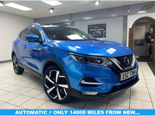 Nissan Qashqai  1.3 DIG-T N-MOTION DCT 5d 156 BHP PANORAMIC ROOF /