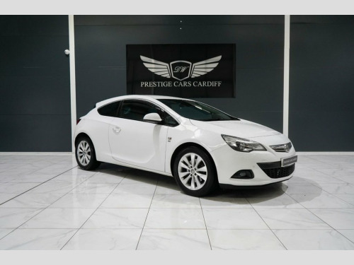 Vauxhall Astra GTC  1.4 SRI S/S 3d 138 BHP **AWARD WINNING DEALER**