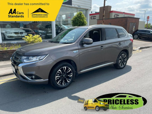 Mitsubishi Outlander  2.0h 12kWh 4h SUV 5dr Petrol Plug-in Hybrid CVT 4W