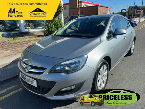 Vauxhall Astra  1.6i Design Hatchback 5dr Petrol Manual Euro 6 (11