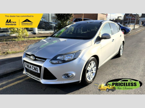 Ford Focus  1.0T EcoBoost Titanium Navigator Hatchback 5dr Pet