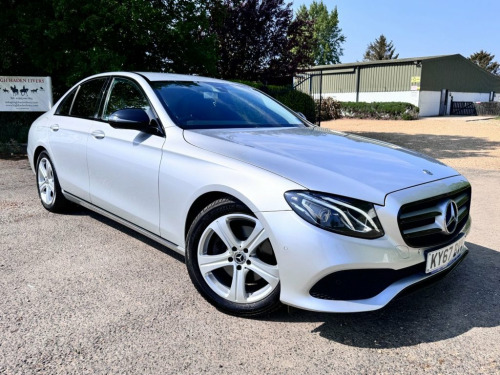 Mercedes-Benz E-Class  2.0 E220d SE Black Pack Saloon 4dr Diesel G-Tronic