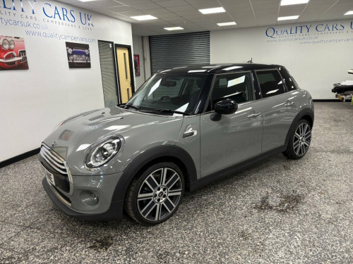 MINI Hatch  1.5 Cooper Exclusive Hatchback 5dr Petrol Steptron