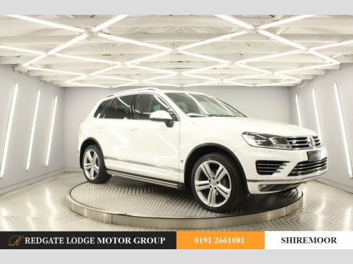 Volkswagen Touareg  3.0 V6 R-LINE PLUS TDI BLUEMOTION TECHNOLOGY 5d 25