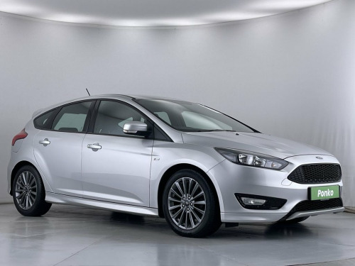 Ford Focus  1.5 TDCi ST-Line Hatchback 5dr Diesel Manual Euro 