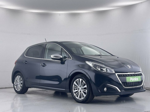 Peugeot 208  1.2 PureTech Allure Hatchback 5dr Petrol Manual Eu