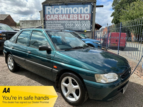 Ford Escort  1.6 LX 5d 89 BHP