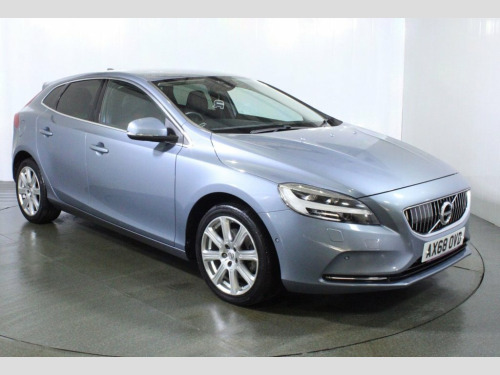 Volvo V40  2 2.0 T3 GPF Inscription Hatchback 5dr Petrol Manu