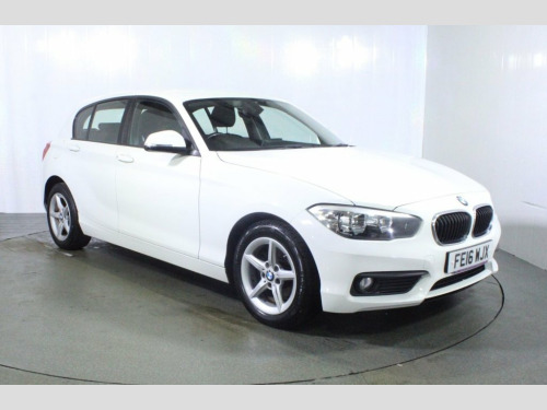 BMW 1 Series  1.5 118i SE Hatchback 5dr Petrol Manual Euro 6 (s/