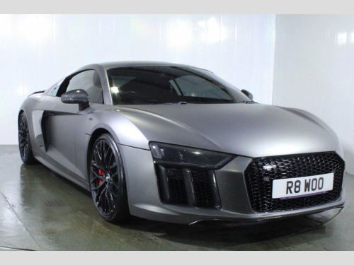 Audi R8  5.2 FSI V10 Plus Coupe 2dr Petrol S Tronic quattro