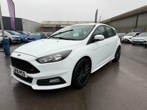 Ford Focus  2.0 TDCi ST-1 Hatchback 5dr Diesel Manual Euro 6 (