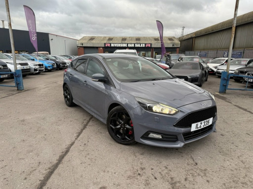 Ford Focus  2.0 TDCi ST-3 Hatchback 5dr Diesel Manual Euro 6 (