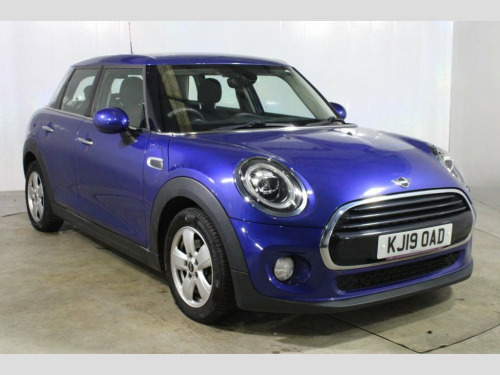 MINI Hatch  1.5 Cooper Classic Hatchback 5dr Petrol Steptronic