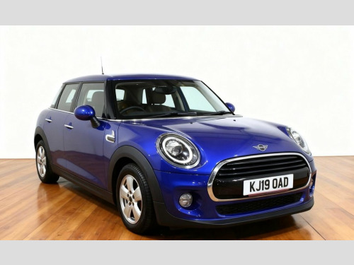 MINI Hatch  1.5 Cooper Classic Hatchback 5dr Petrol Steptronic 