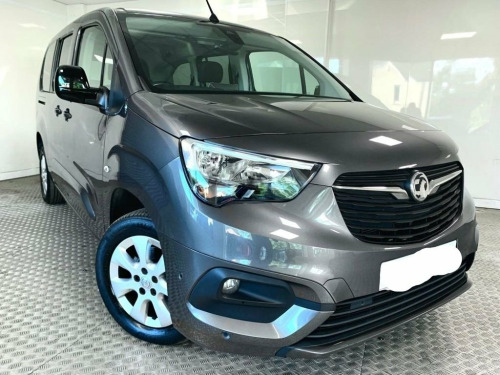 Vauxhall Combo  1.5 Turbo D SE XL MPV 5dr Diesel Manual 6Spd Euro  